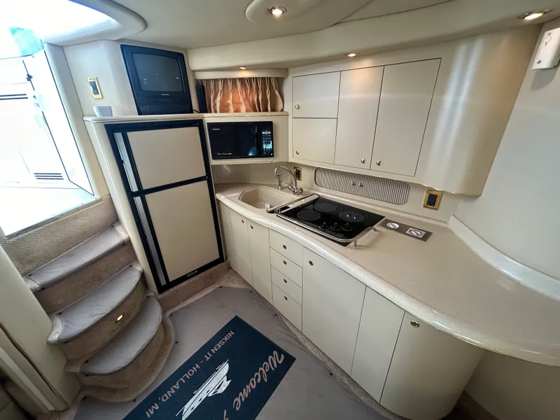 Slide: The Image of Sea Ray 400 SUNDANCER 1998 - 42