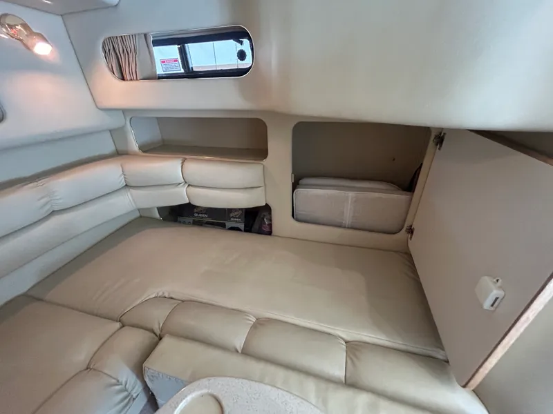 Slide: The Image of Sea Ray 400 SUNDANCER 1998 - 46