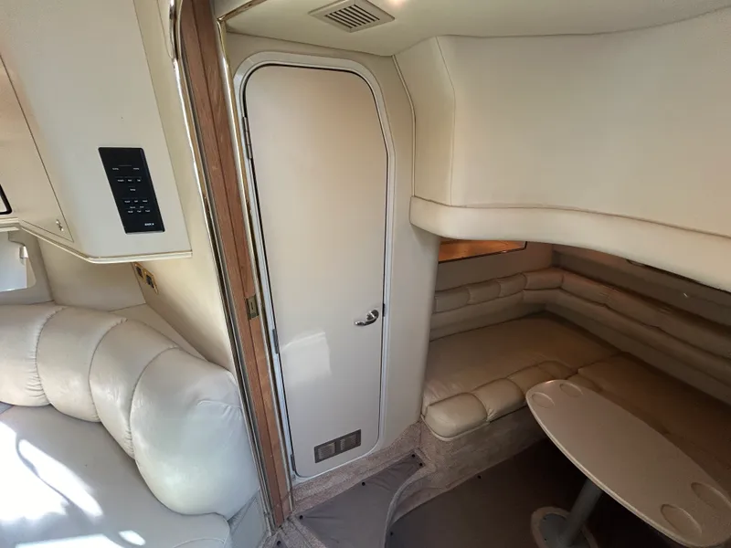 Slide: The Image of Sea Ray 400 SUNDANCER 1998 - 48