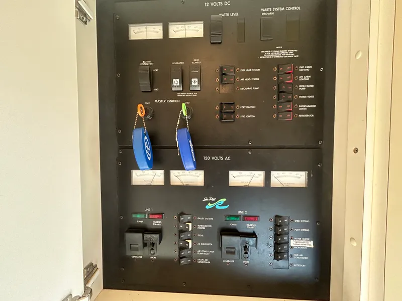 Slide: The Image of Sea Ray 400 SUNDANCER 1998 - 64