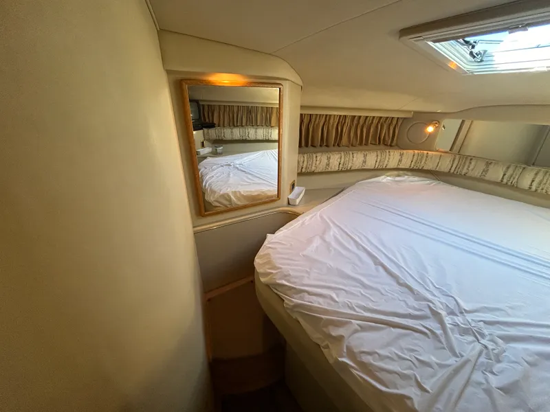 Slide: The Image of Sea Ray 400 SUNDANCER 1998 - 68