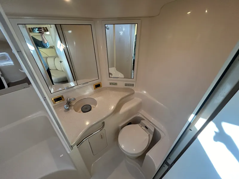 Slide: The Image of Sea Ray 400 SUNDANCER 1998 - 69