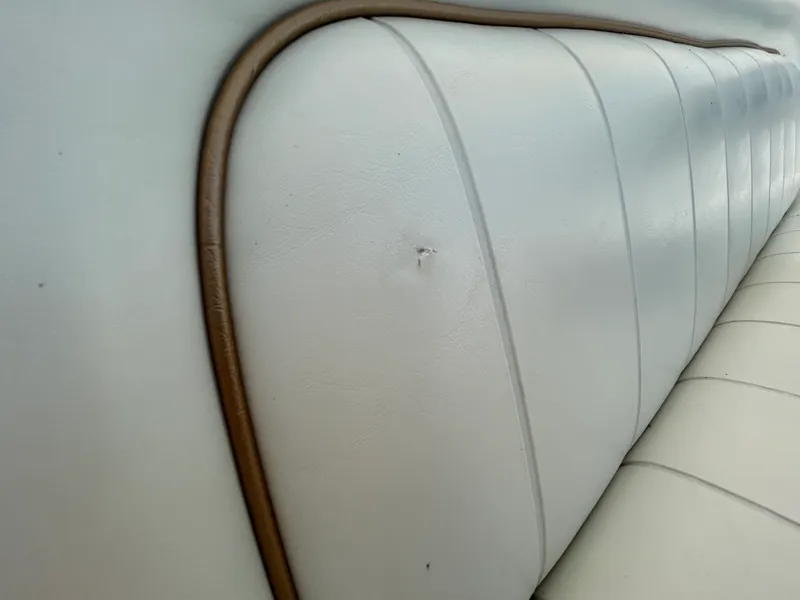 Slide: The Image of Sea Ray 400 SUNDANCER 1998 - 77