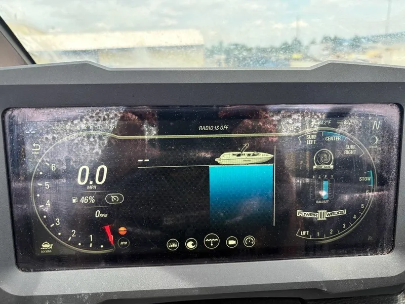 Slide: The Image of Malibu 23 LSV 2022 - 14