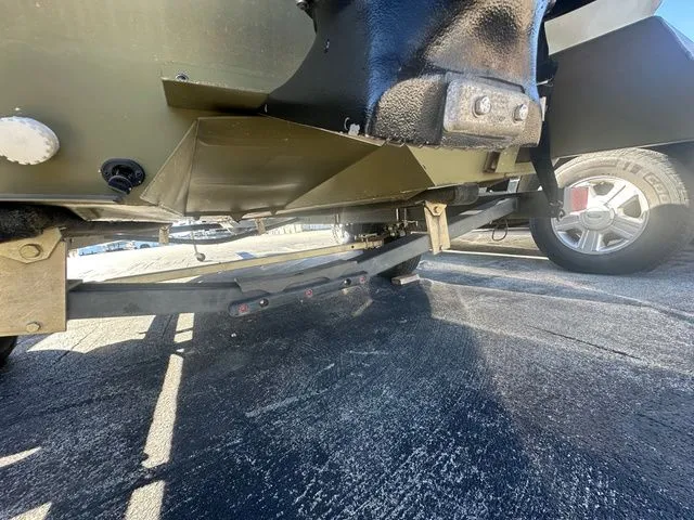 Slide: The Image of Lowe Roughneck RX1870 Pathfinder 2024 - 8