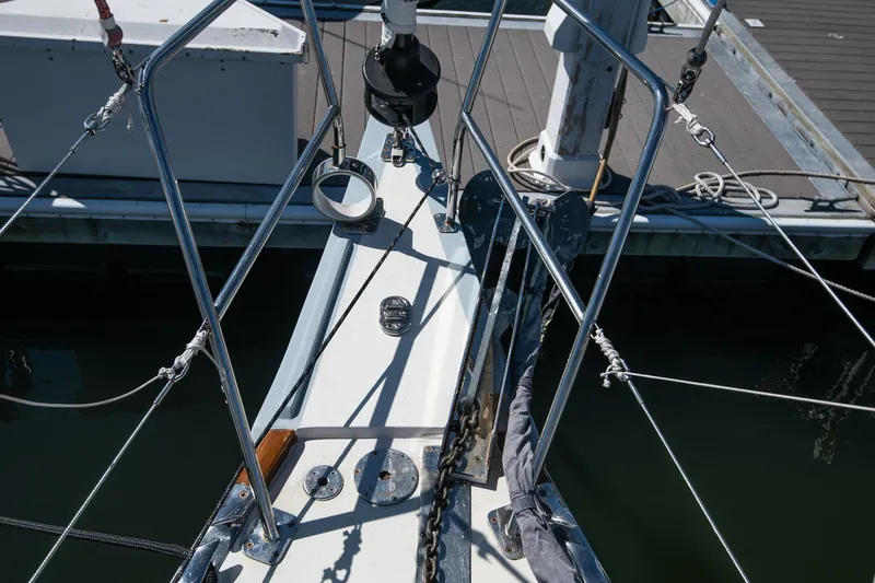 Slide: The Image of Bow of 2007 Morris Ocean Series 45 yacht docked at marina. - 21