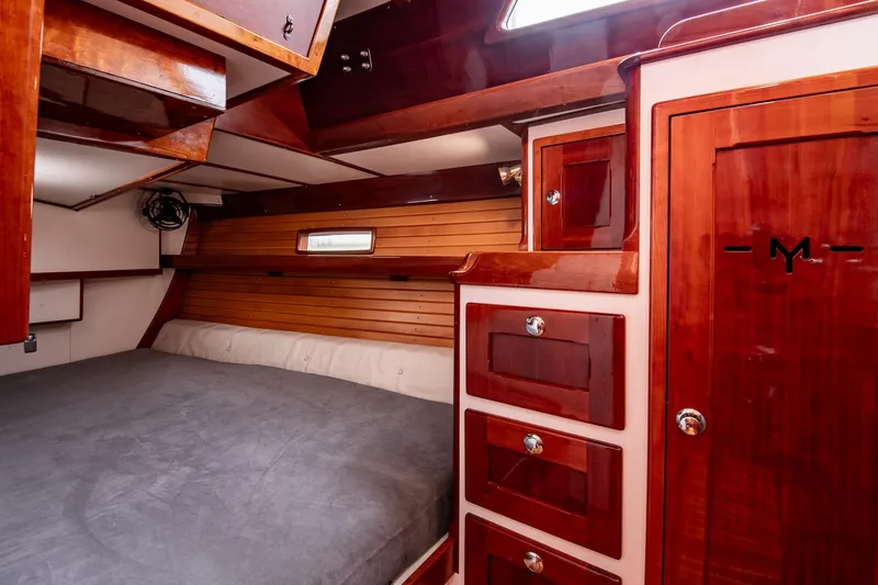 Slide: The Image of Luxurious wooden interior of 2007 Morris Ocean Series 45 yacht cabin. - 35