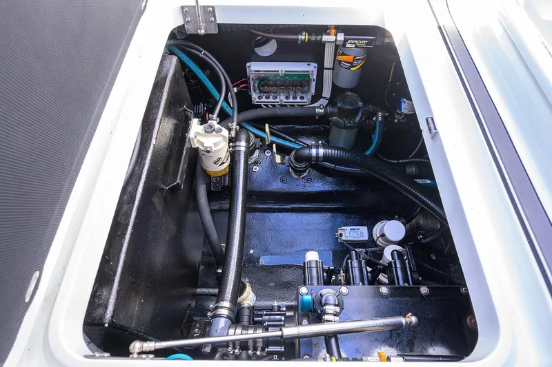 Slide: The Image of Yellowfin 42 Offshore 2021 - 54