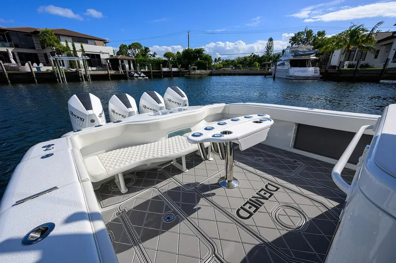 Slide: The Image of Yellowfin 42 Offshore 2021 - 58