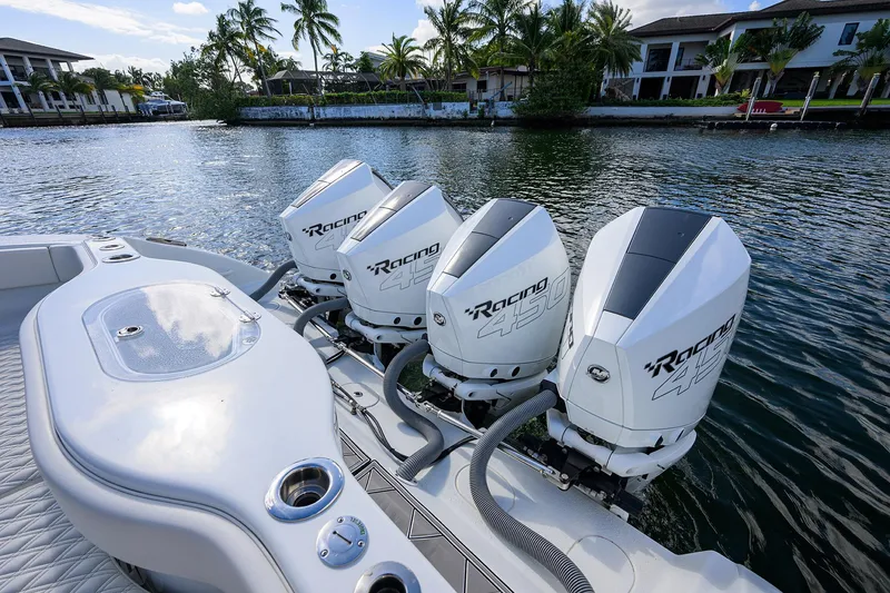 Slide: The Image of Yellowfin 42 Offshore 2021 - 70