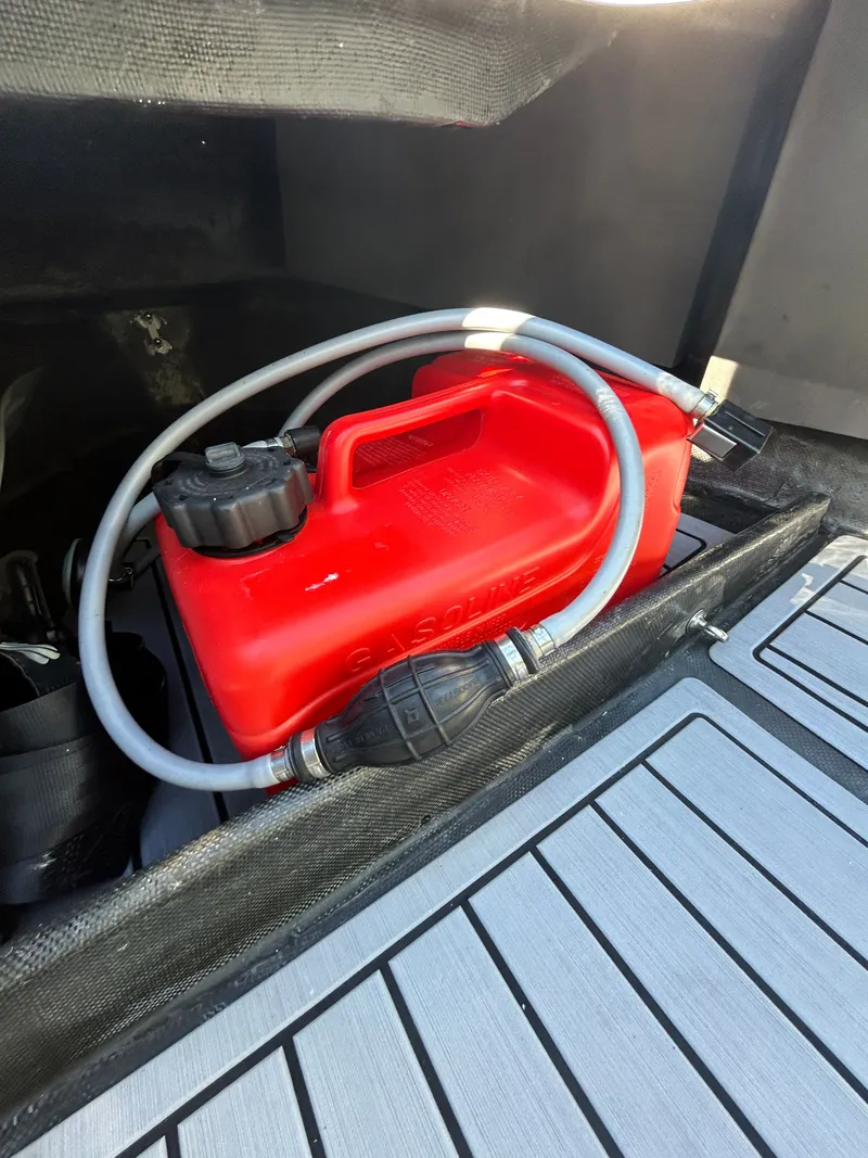 Slide: The Image of Aspen T10 Carbon Cat 2024 - 8