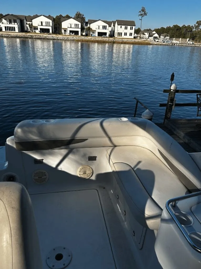 Slide: The Image of Crownline Boats 242 CR 2004 - 5