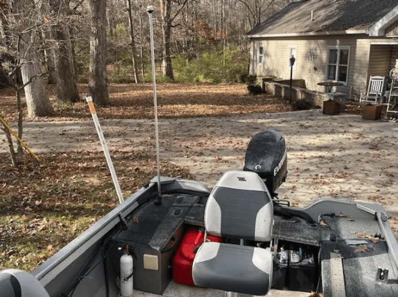 Slide: The Image of Crestliner 16 Kodiak 2014 - 3