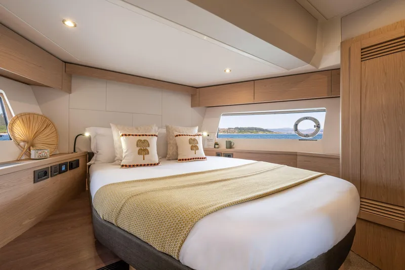 Slide: The Image of Beneteau Swift Trawler 54 2026 - 45