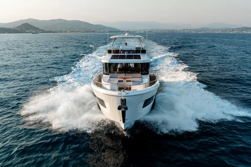 Slide: The Image of Beneteau Swift Trawler 54 2026 - 19