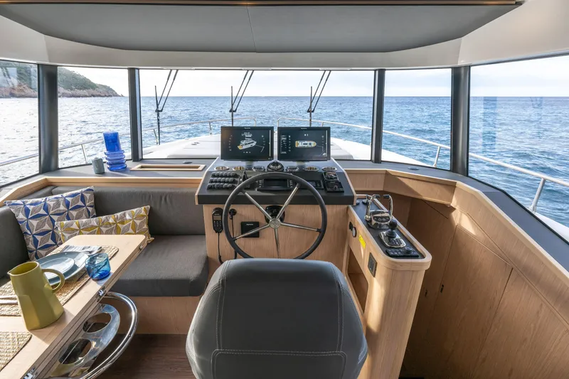 Slide: The Image of Beneteau Swift Trawler 54 2026 - 35