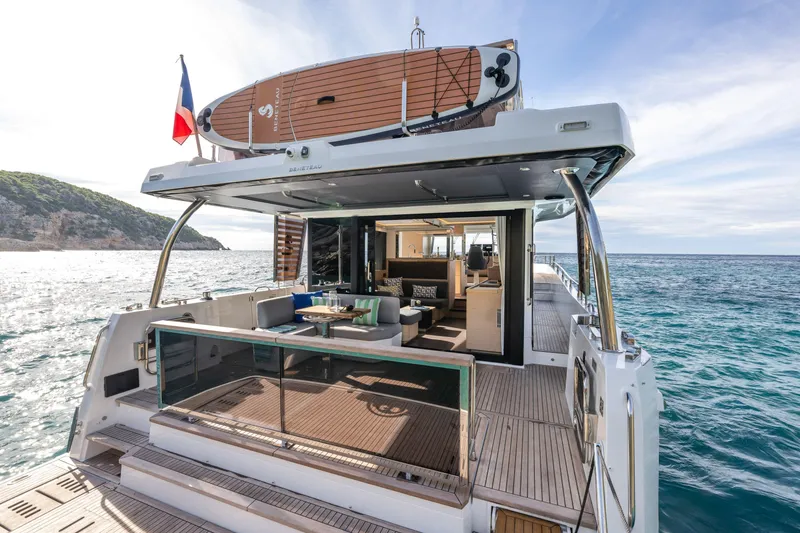 Slide: The Image of Beneteau Swift Trawler 54 2026 - 38