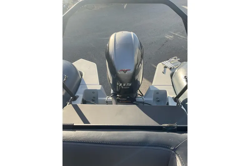 Slide: The Image of 2020 Zodiac Pro 5.5 boat with Yamaha 115 outboard motor, rear view. - 7