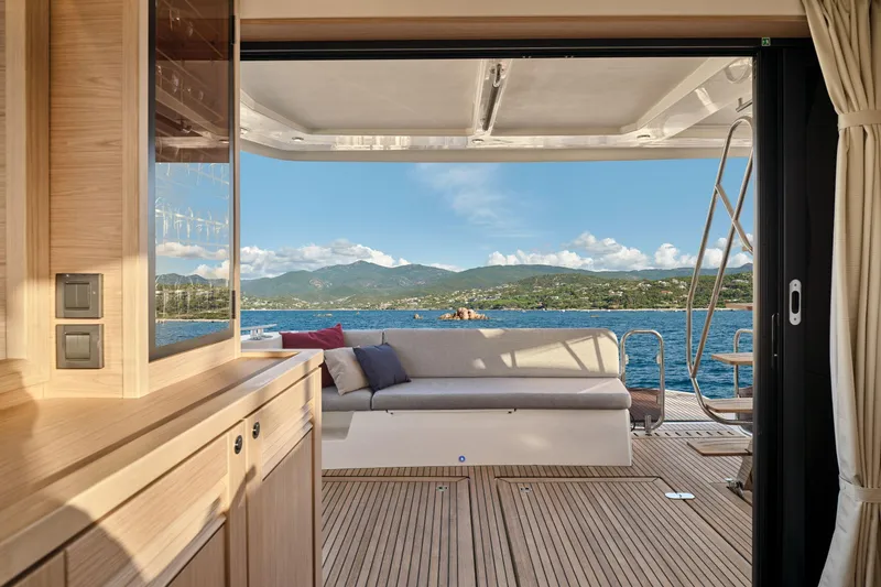 Slide: The Image of Beneteau Swift Trawler 48 2026 - 41