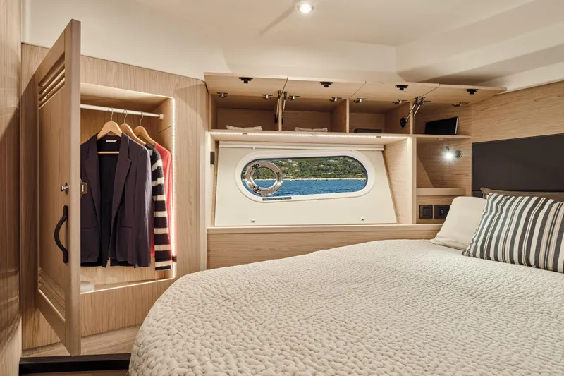 Slide: The Image of Beneteau Swift Trawler 48 2026 - 44