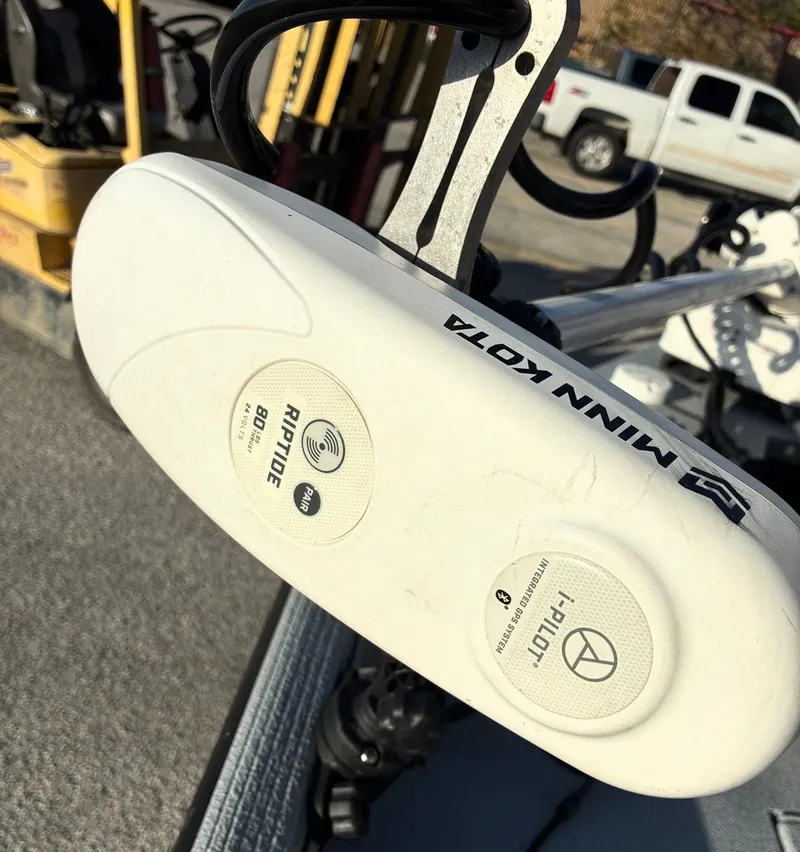 Slide: The Image of Excel 220 Bay Pro 2019 - 16