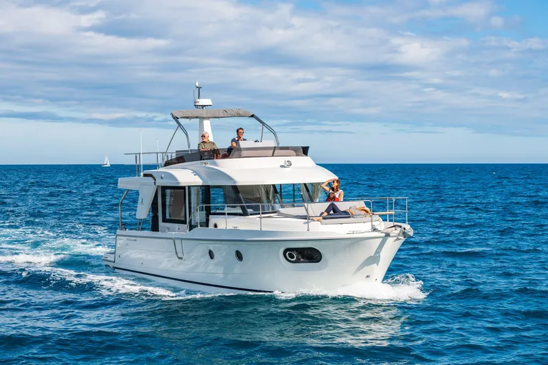 Slide: The Image of Beneteau Swift Trawler 41 Fly 2026 - 23