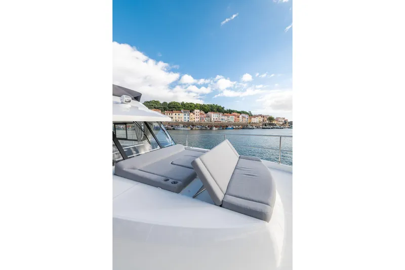 Slide: The Image of Beneteau Swift Trawler 41 Fly 2026 - 27