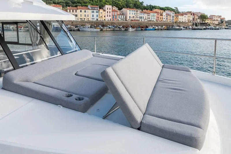 Slide: The Image of Beneteau Swift Trawler 41 Sedan 2026 - 19