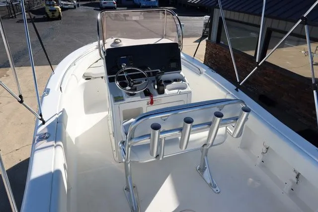 Slide: The Image of Sea Hunt Ultra 196 2017 - 11