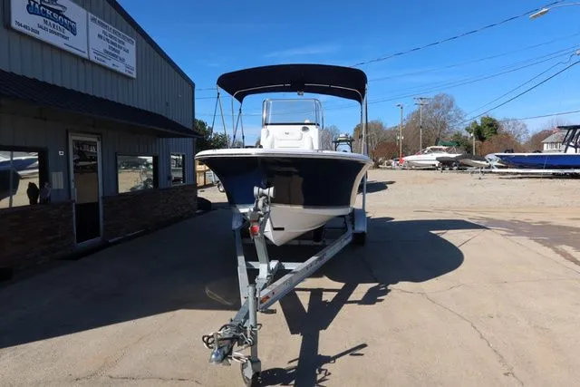 Slide: The Image of Sea Hunt Ultra 196 2017 - 8