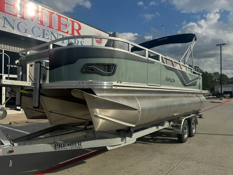 Slide: The Image of Avalon Venture 85 Quad Fish - 21' 2026 - 3