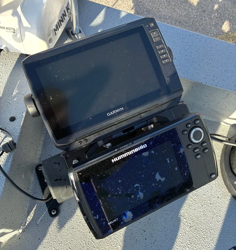 Slide: The Image of Excel 220 Bay Pro 2019 - 17