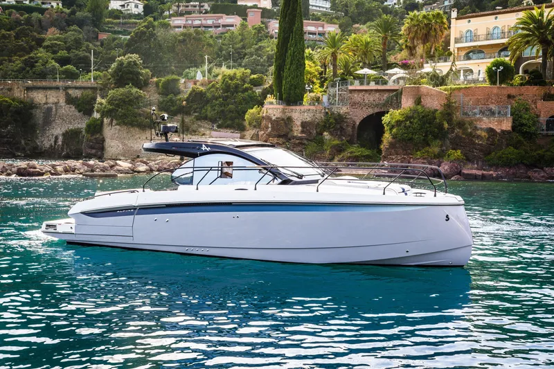 Slide: The Image of Beneteau Gran Turismo 40 2026 - 16