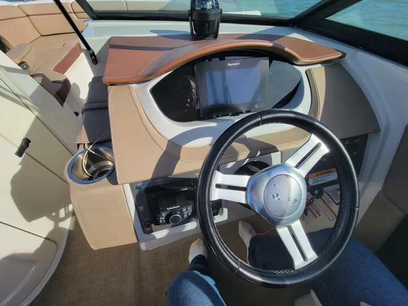 Slide: The Image of Sea Ray SDX270 2017 - 3