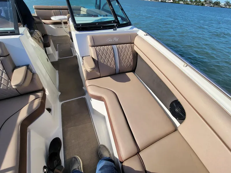 Slide: The Image of Sea Ray SDX270 2017 - 5