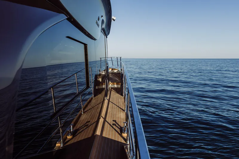 Slide: The Image of Cranchi Sessantasette 67 Corsa 2026 - 35