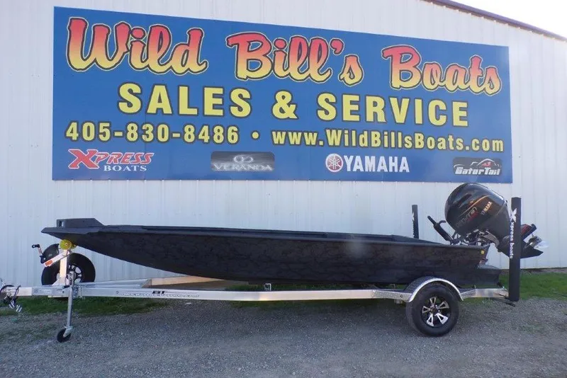 The Image of 2026 Xpress X18DB boat at Wild Bill's Boats sales and service location. - 0