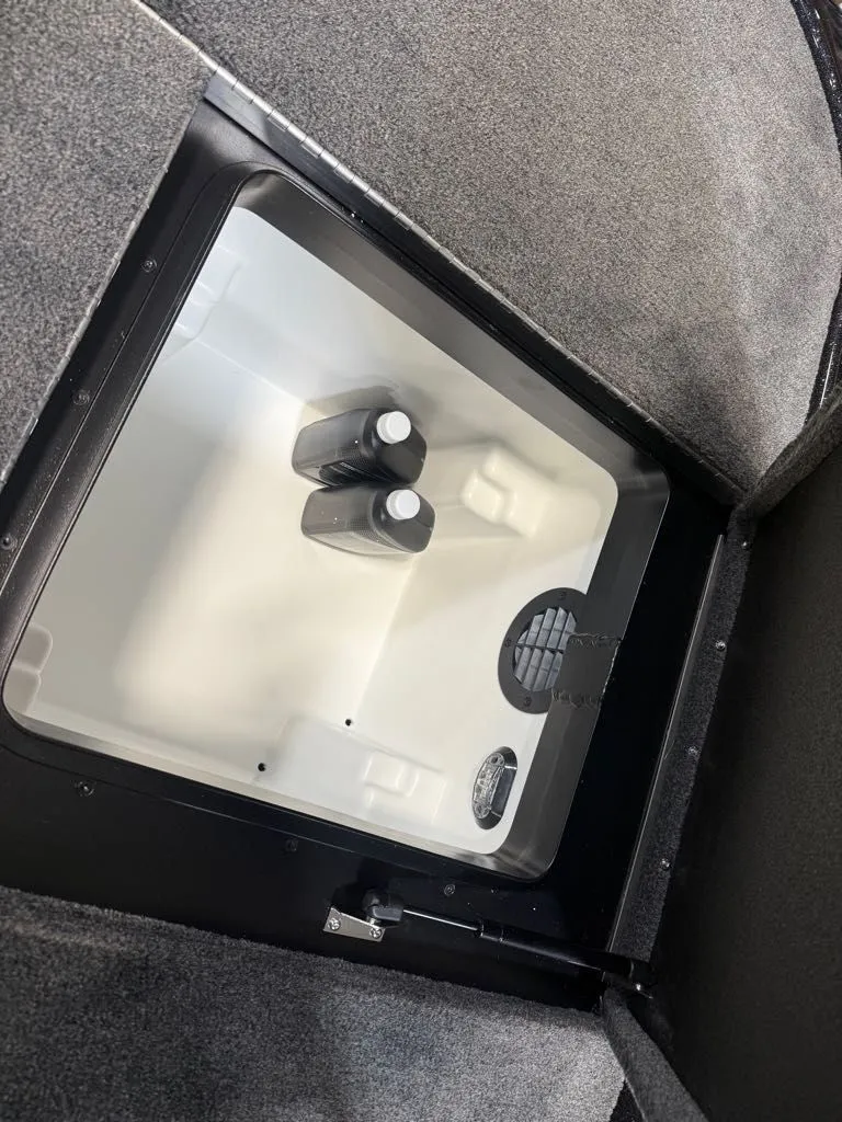 Slide: The Image of Skeeter ZXE20 2026 - 10