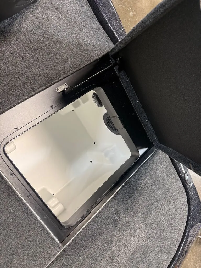 Slide: The Image of Skeeter ZXE20 2026 - 16