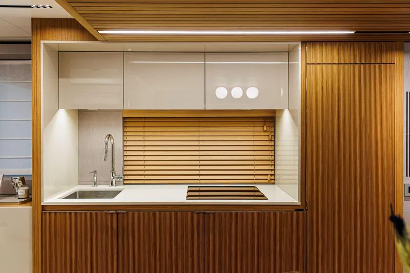 Slide: The Image of Cranchi Sessantadue 62 2026 - 30