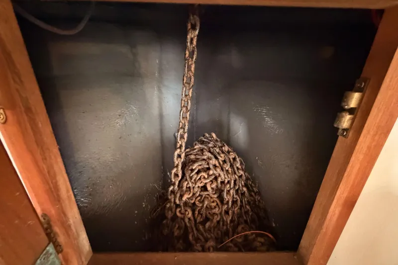 Slide: The Image of Anchor chain storage in Eastern Downeast 35 boat, 2002 model. - 54