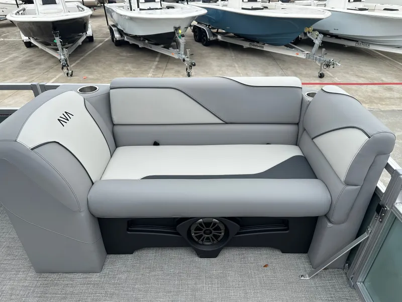 Slide: The Image of Avalon VNT VRB21 2026 - 16