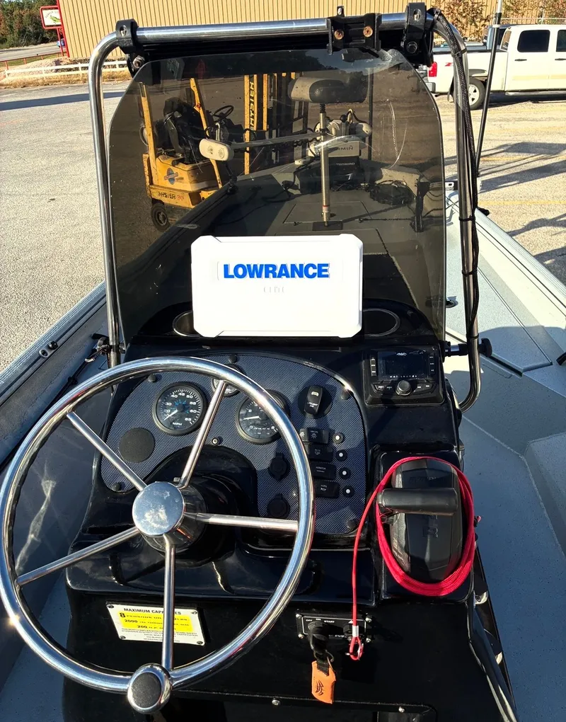 Slide: The Image of Excel 220 Bay Pro 2019 - 5