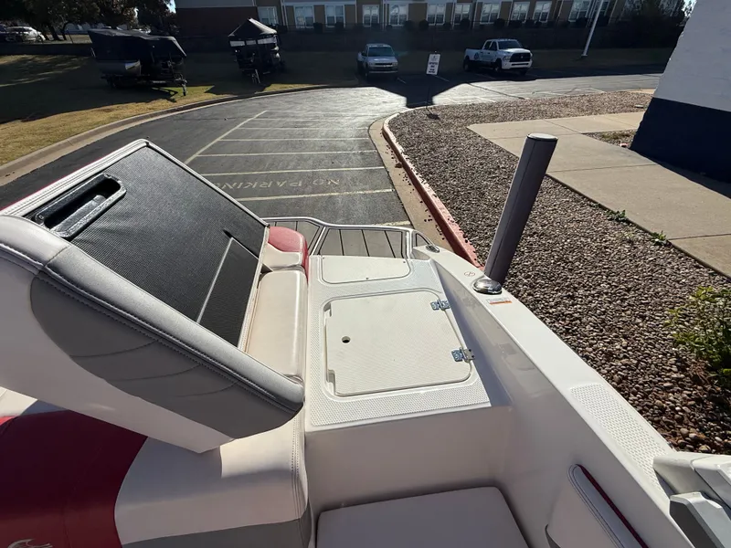 Slide: The Image of Chaparral 21 Surf 2020 - 16