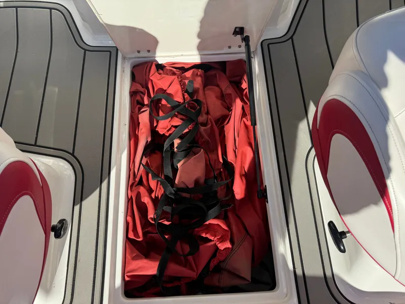 Slide: The Image of Chaparral 21 Surf 2020 - 20