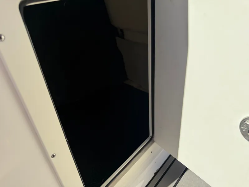 Slide: The Image of Chaparral 21 Surf 2020 - 25