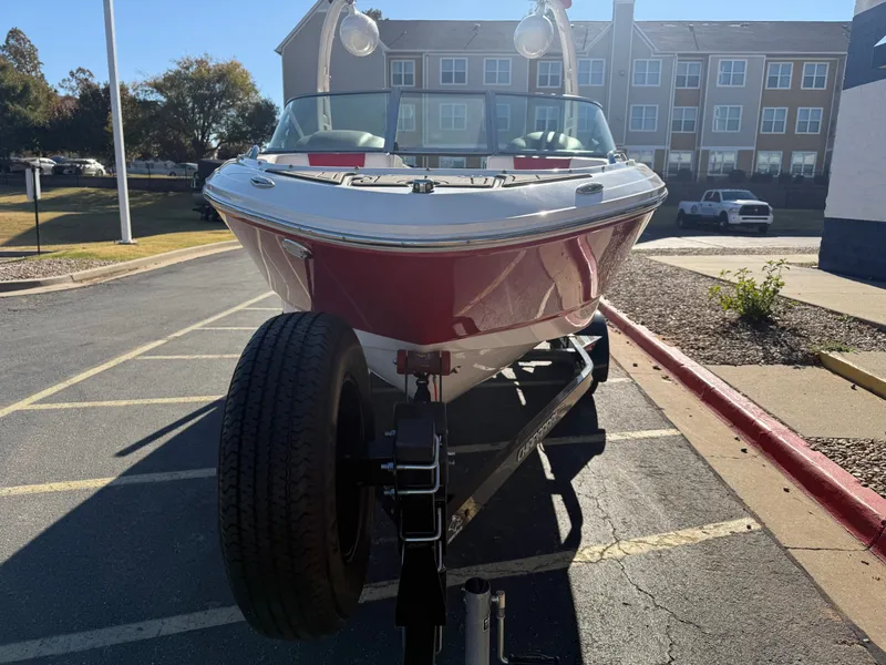 Slide: The Image of Chaparral 21 Surf 2020 - 3