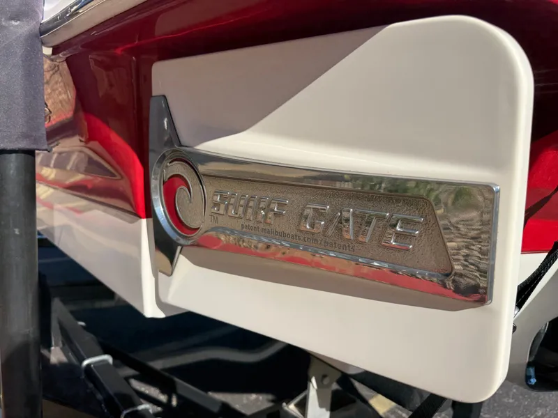 Slide: The Image of Chaparral 21 Surf 2020 - 9