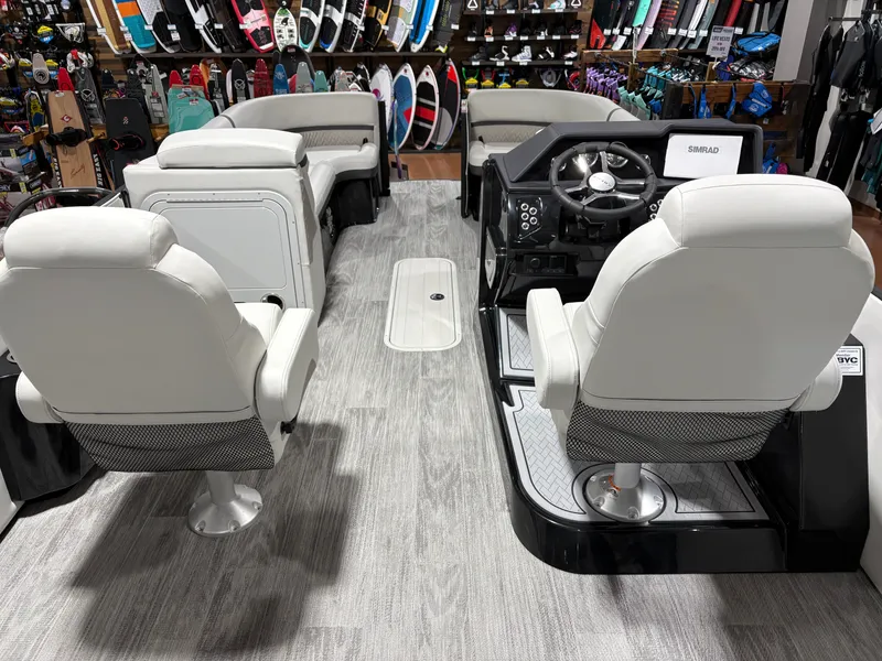 Slide: The Image of Crest Caribbean 230 SLS 2026 - 10