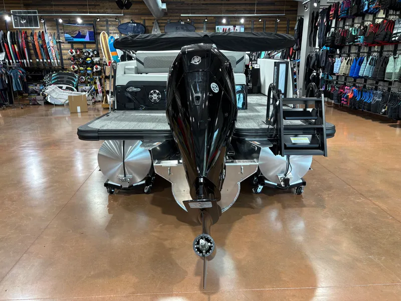 Slide: The Image of Crest Caribbean 230 SLS 2026 - 3